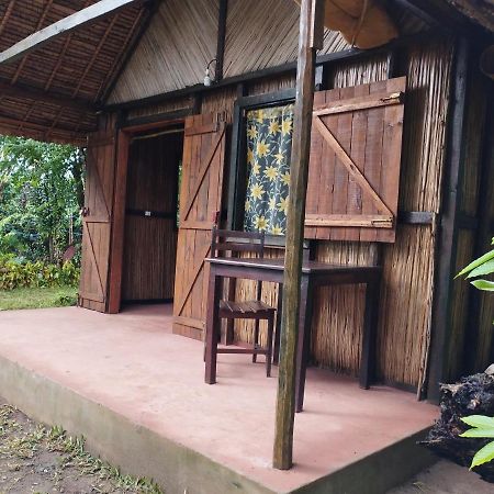 Chambres D'Hotes Villa Les Orchidees Chez Ago Ile Sainte-Marie Kültér fotó