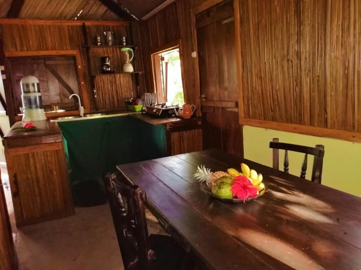 Chambres D'Hotes Villa Les Orchidees Chez Ago Ile Sainte-Marie Kültér fotó