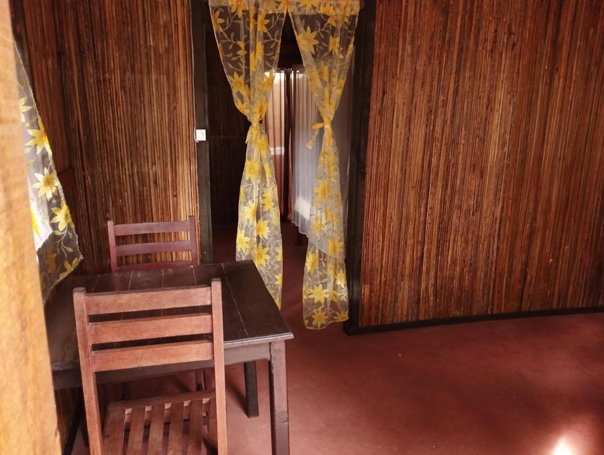 Chambres D'Hotes Villa Les Orchidees Chez Ago Ile Sainte-Marie Kültér fotó